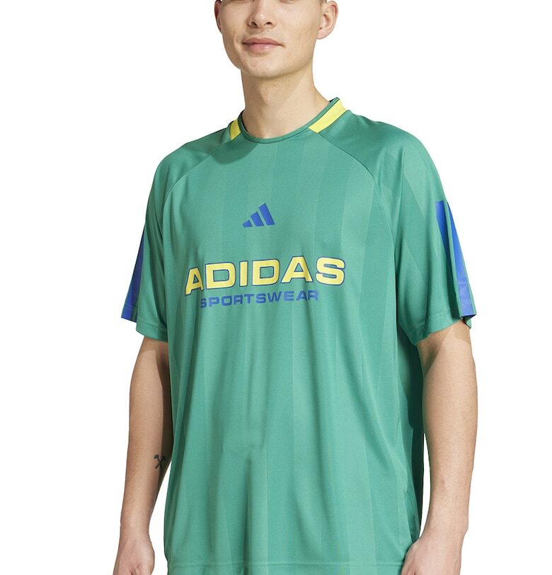 Тениска с лого adidas Sportswear