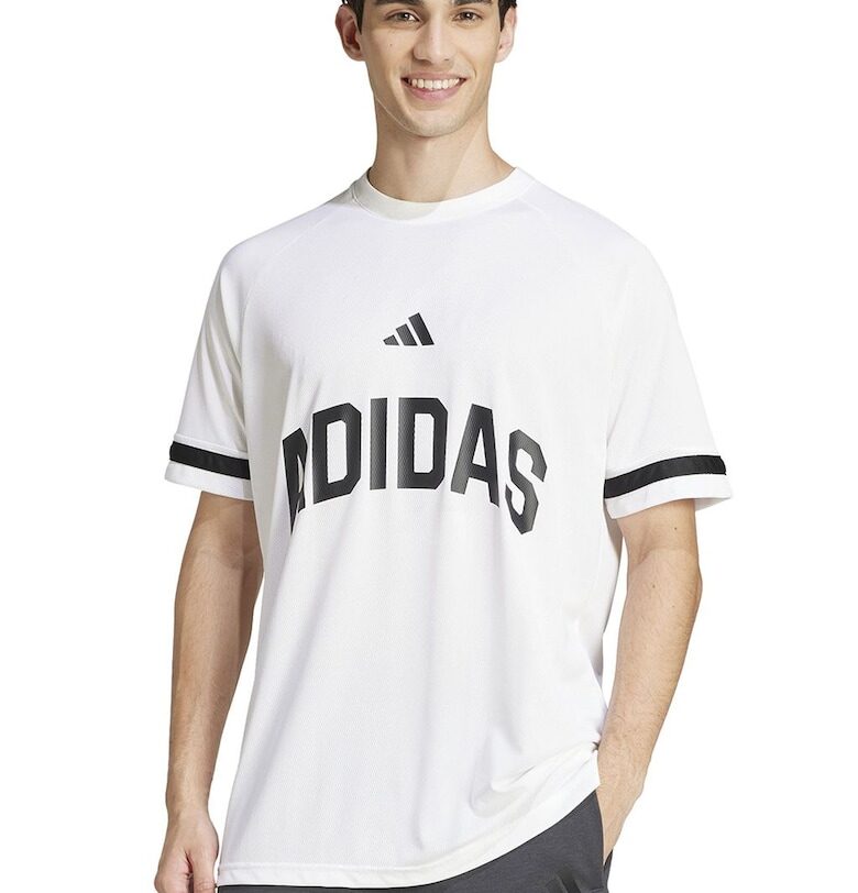 Тениска с лого adidas Sportswear