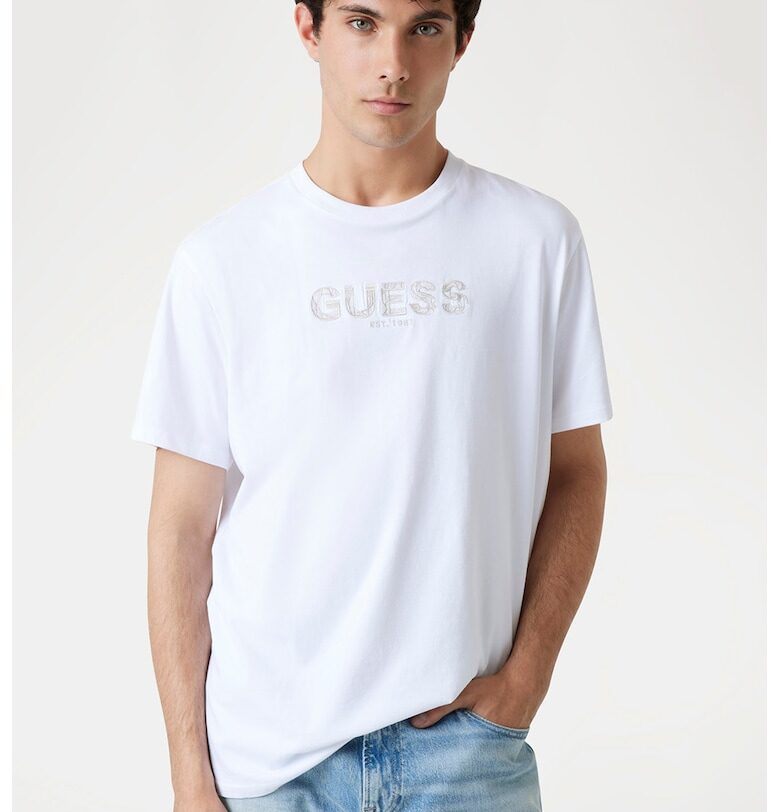 Тениска с лого и овално деколте GUESS