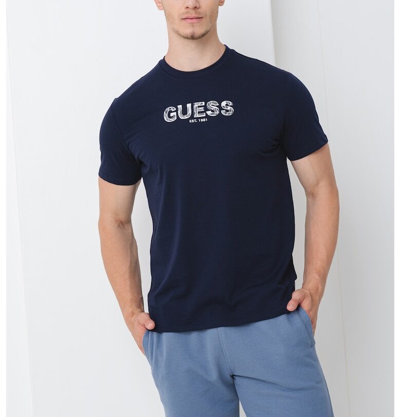 Тениска с лого и овално деколте GUESS