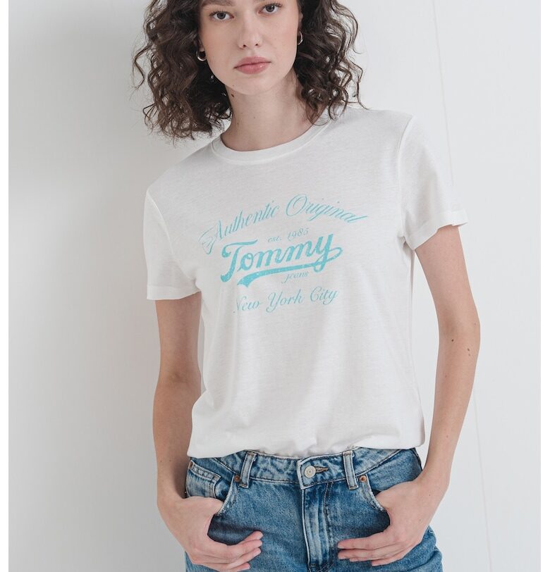 Тениска с надпис Tommy Jeans