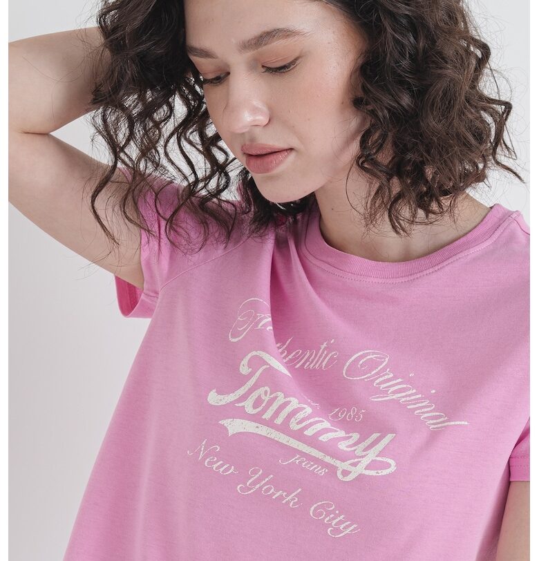 Тениска с надпис Tommy Jeans
