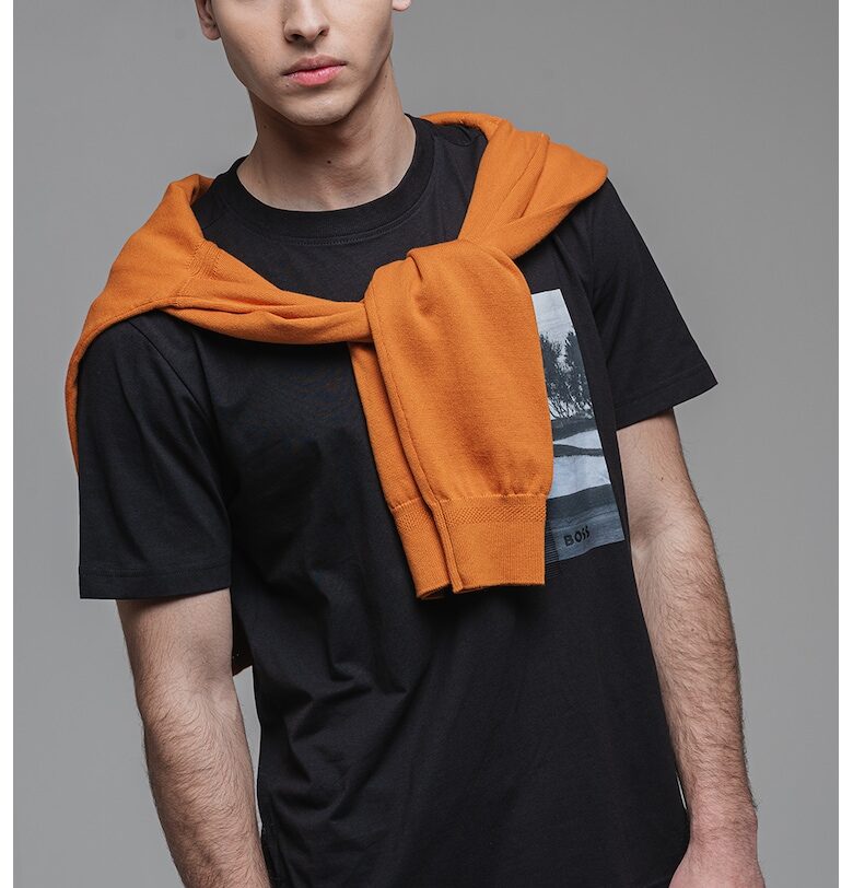 Тениска с овално деколте BOSS