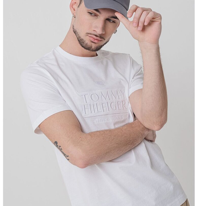 Тениска с овално деколте Tommy Hilfiger