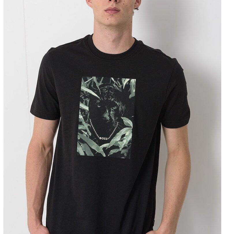 Тениска с овално деколте и графика BOSS