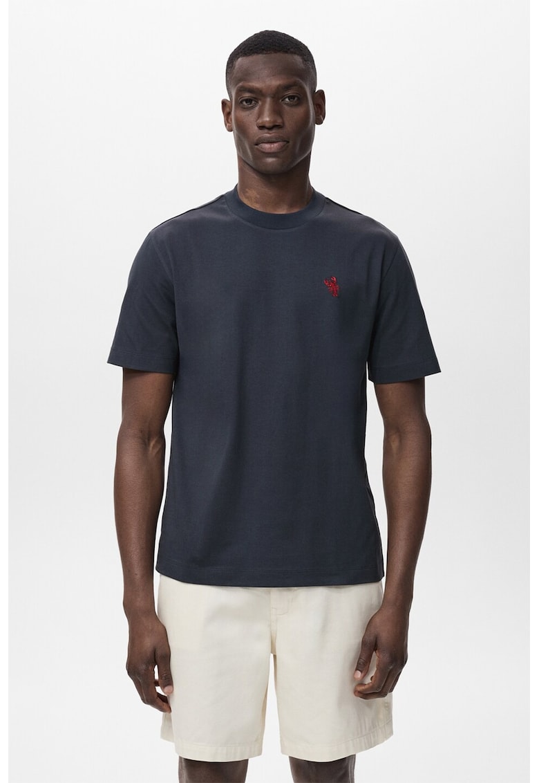 Тениска с овално деколте и детайл на гърдите Mango