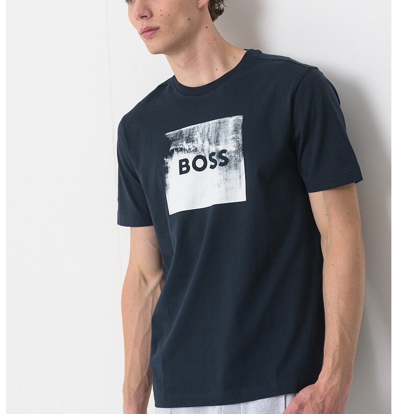 Тениска с овално деколте и лого BOSS