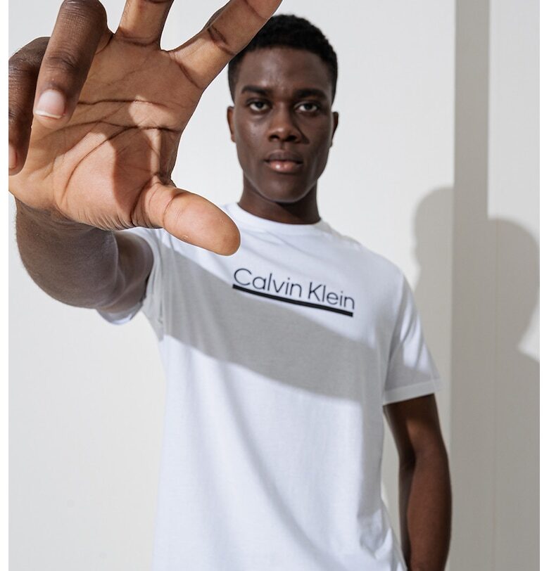 Тениска с овално деколте и лого CALVIN KLEIN