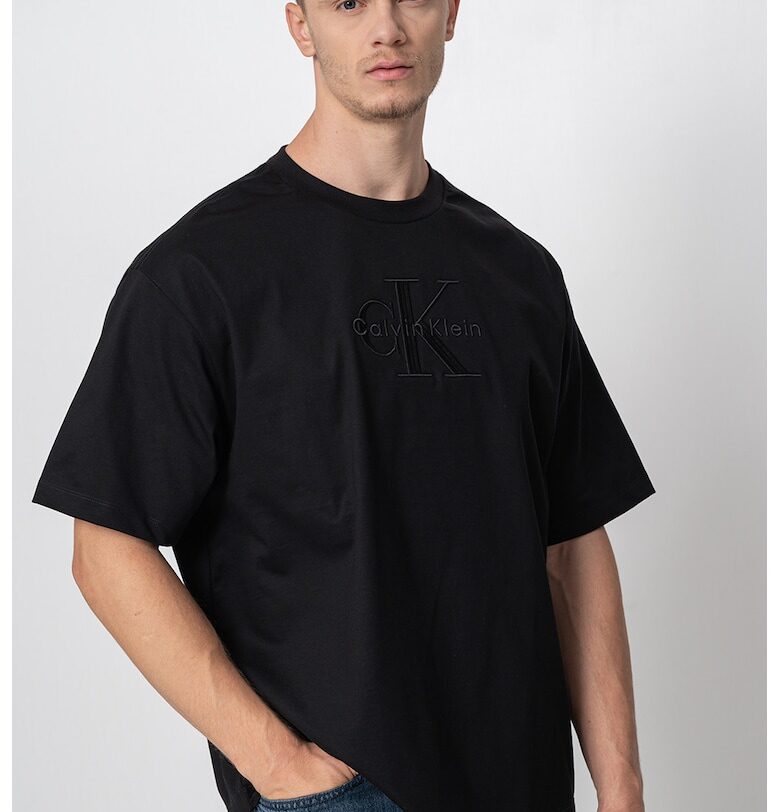 Тениска с овално деколте и лого CALVIN KLEIN JEANS