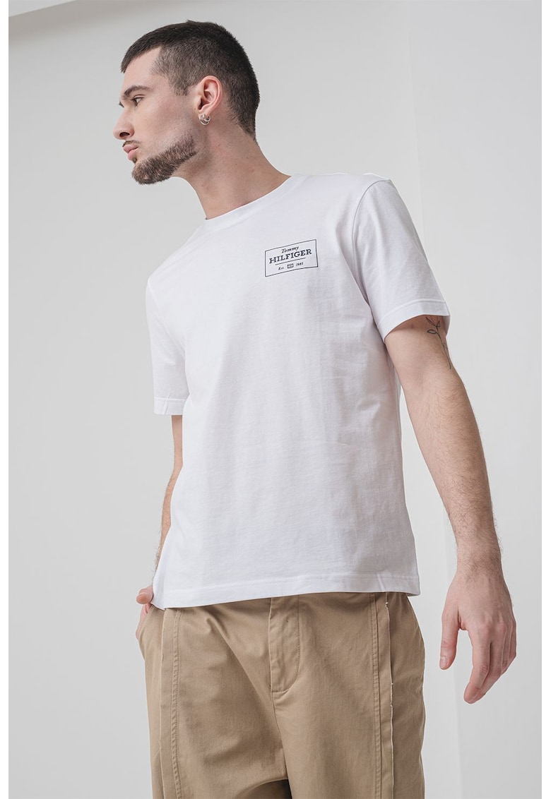 Тениска с овално деколте и лого Tommy Hilfiger
