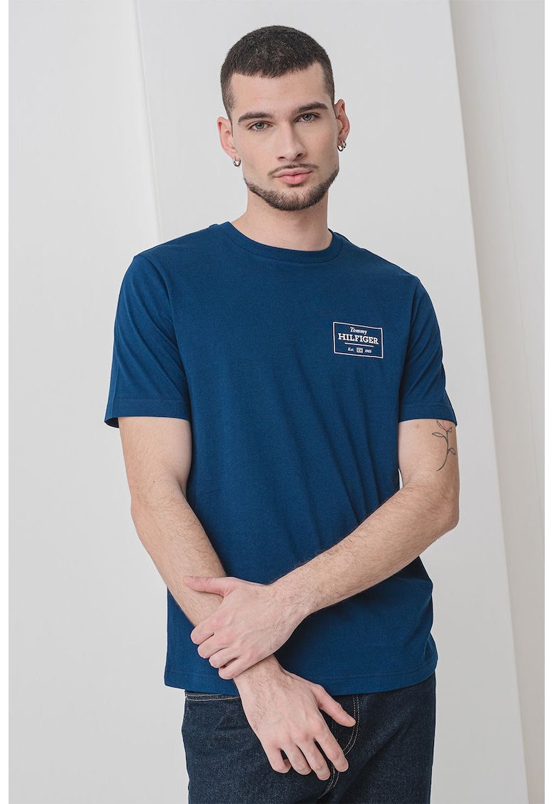Тениска с овално деколте и лого Tommy Hilfiger