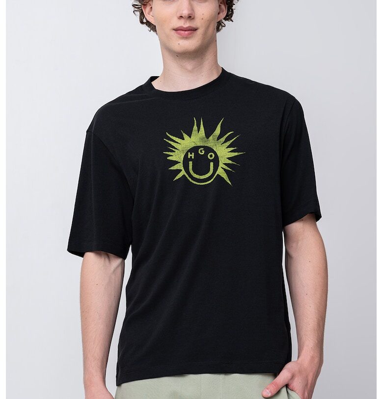 Тениска с овално деколте и фигурален принт HUGO