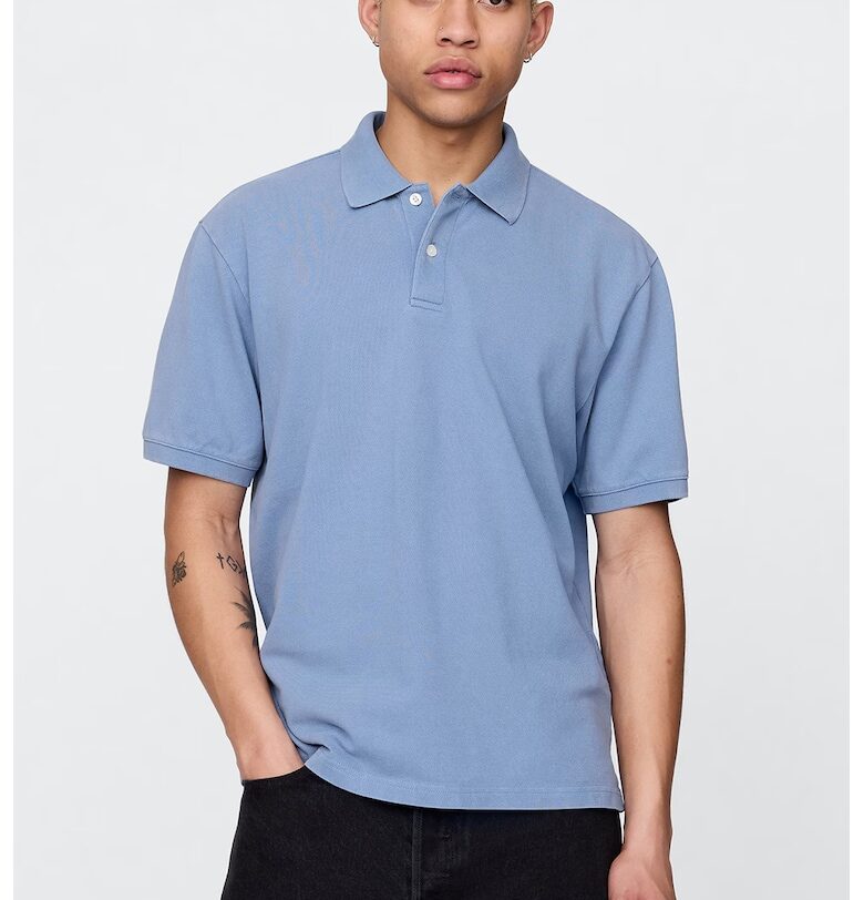 Тениска с яка GAP