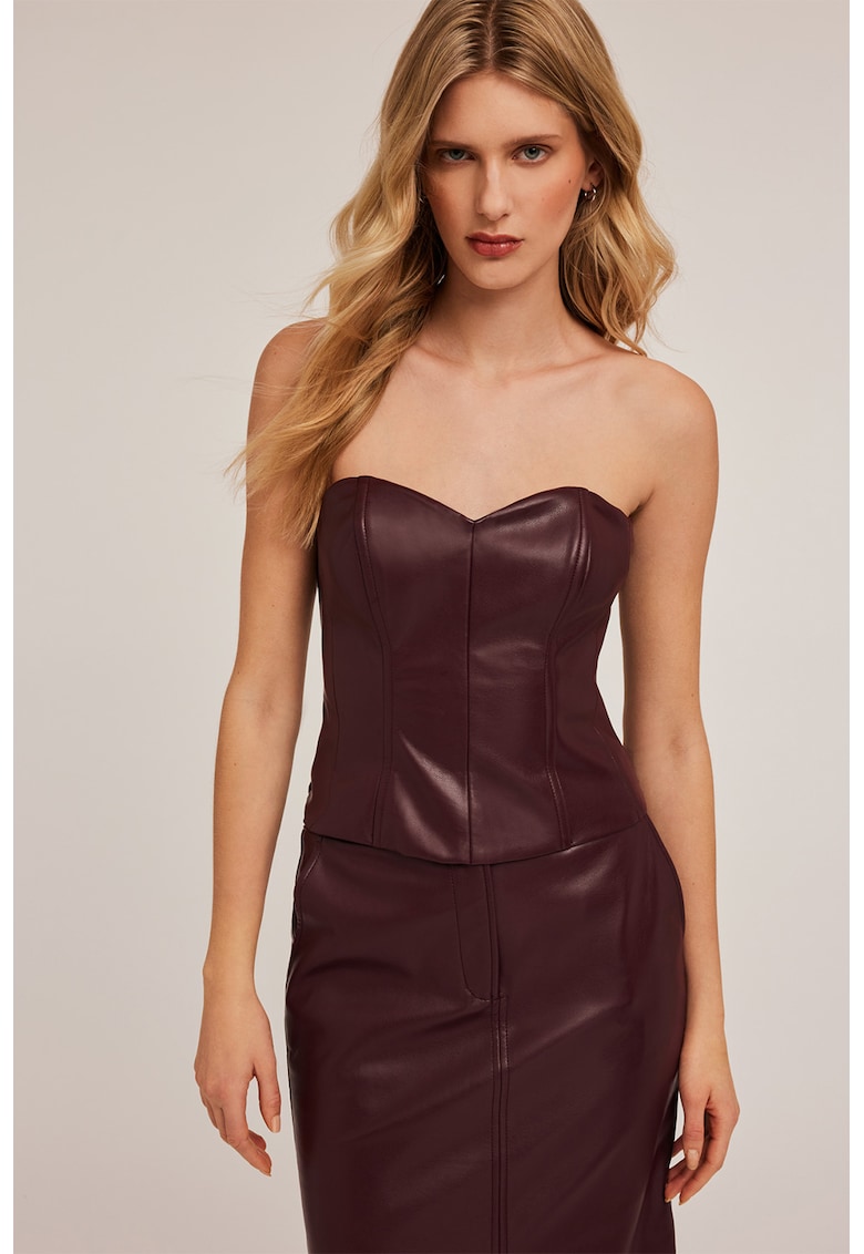 Топ от еко кожа със сърцевидно деколте Motivi