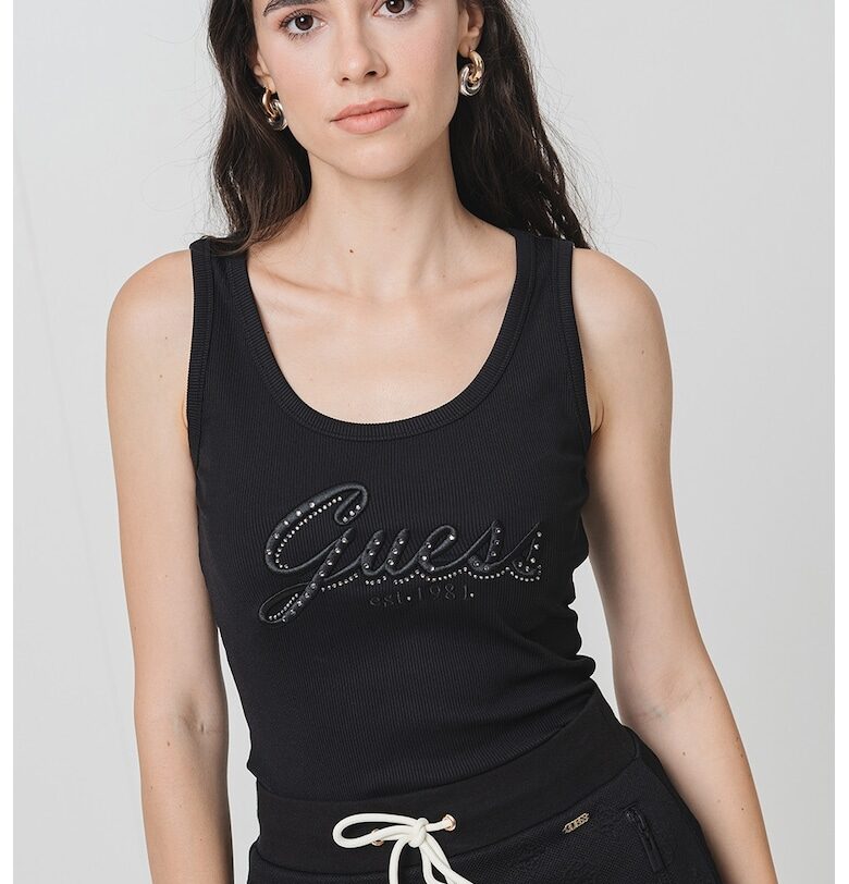 Топ с лого GUESS