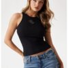 Топ с овално деколте и лого GUESS