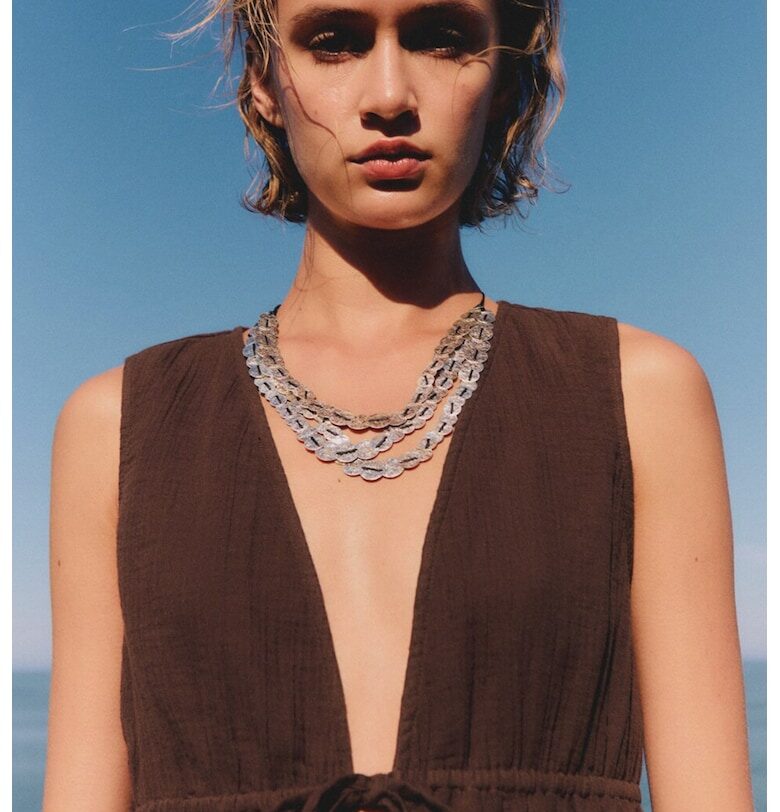 Топ с шпиц Mango