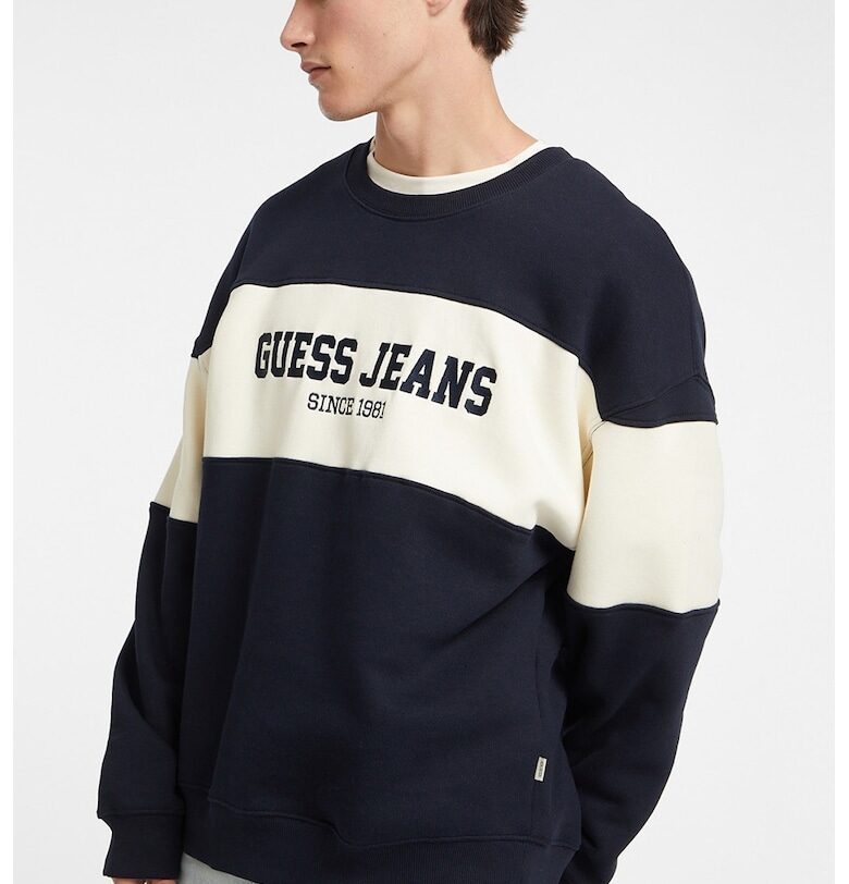 Уголемен суитшърт с овално деколте GUESS JEANS