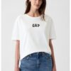 Уголемена тениска с бродирано лого GAP