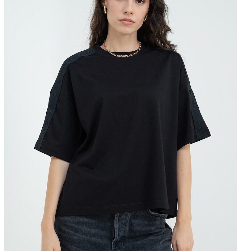 Уголемена тениска с овално деколте ARMANI EXCHANGE