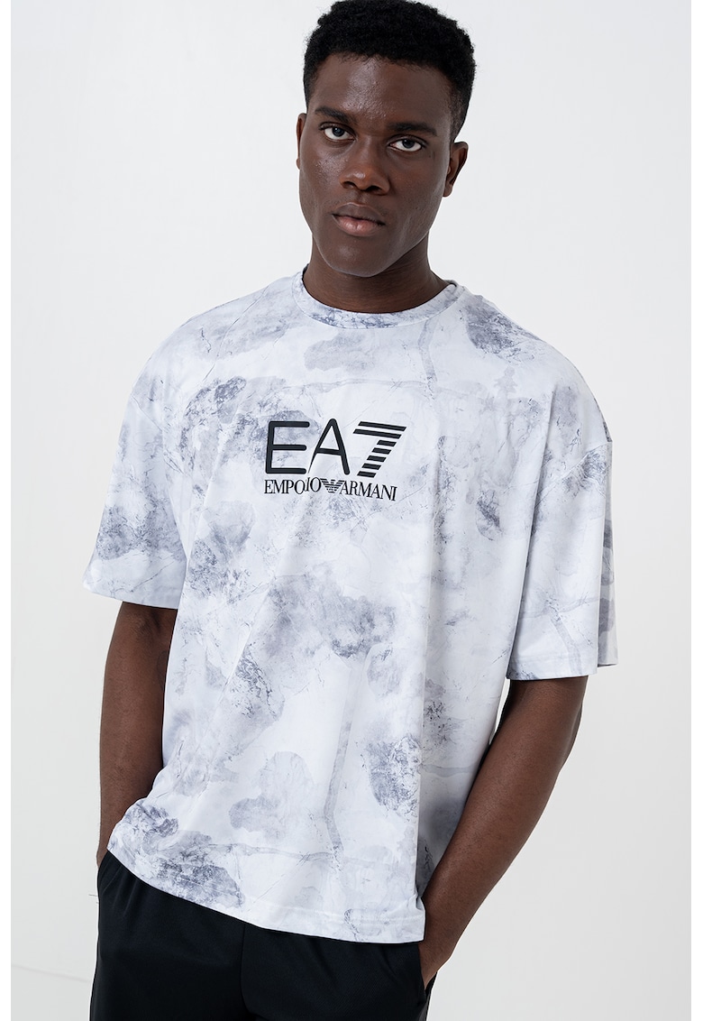 Уголемена тениска с принт EA7