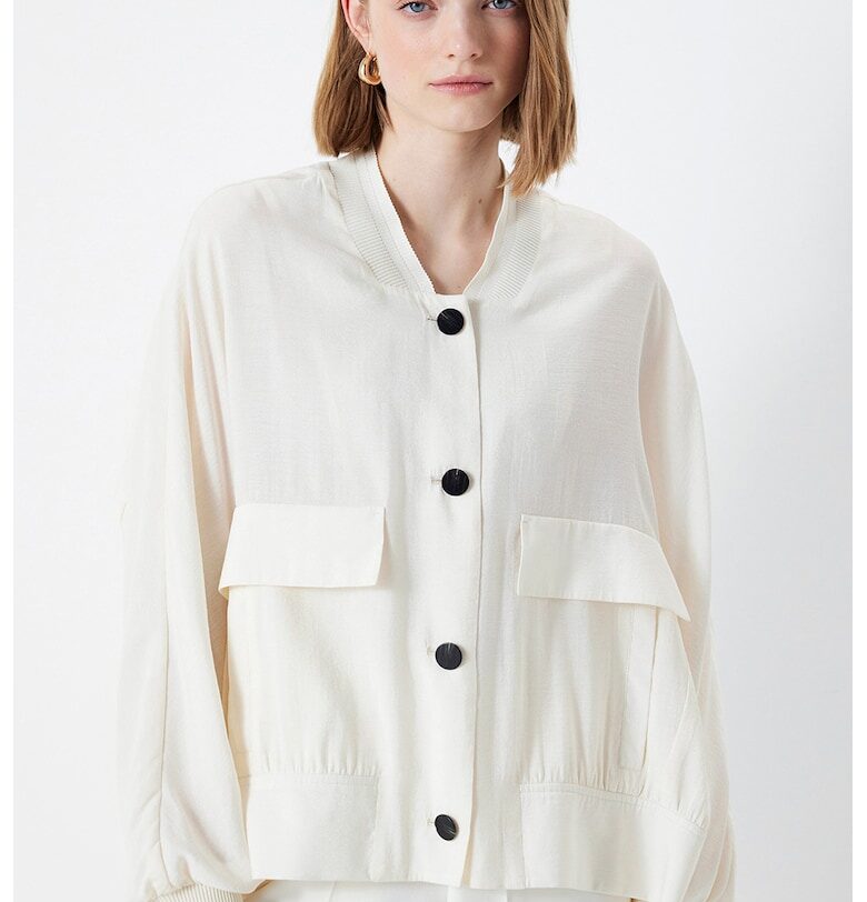 Уголемено яке с джобове с капаче Ipekyol