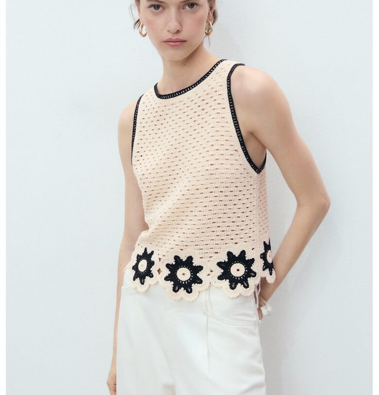 Флорален топ с кроше Mango