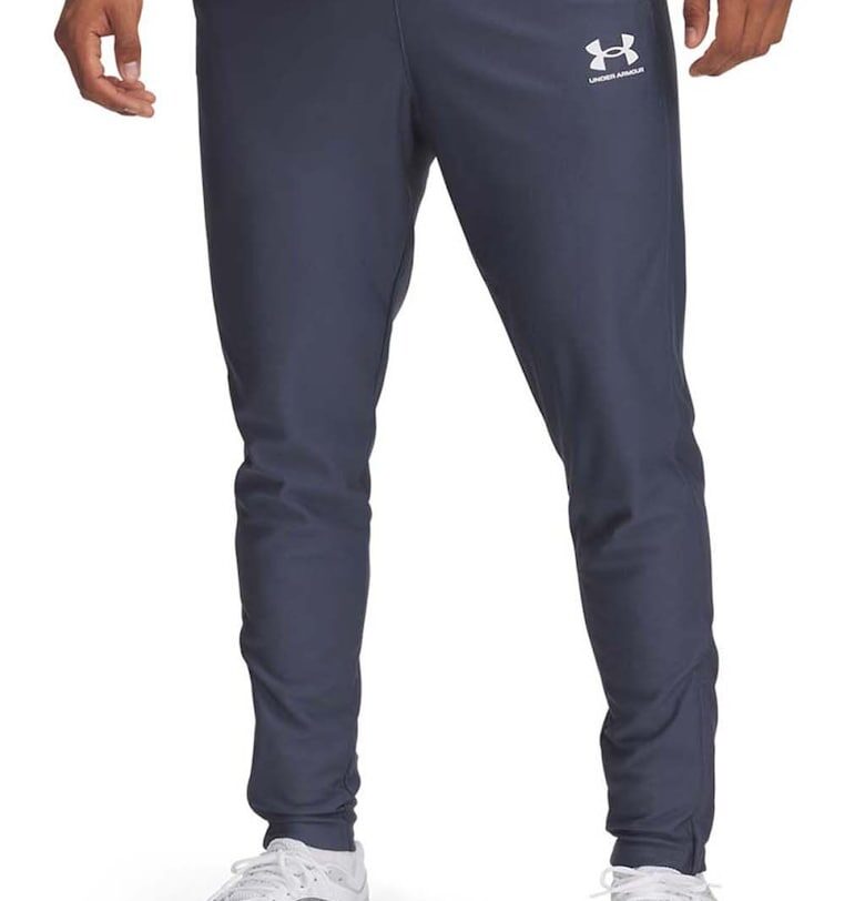 Футболен екип Challenger с лого Under Armour