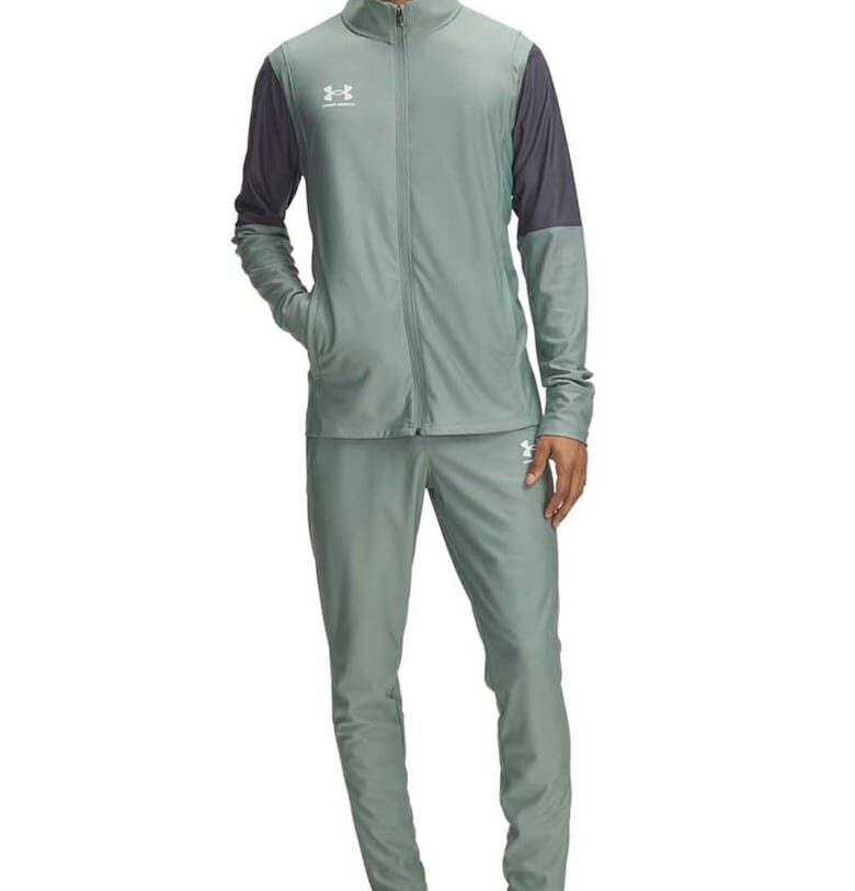 Футболен екип Challenger с лого Under Armour
