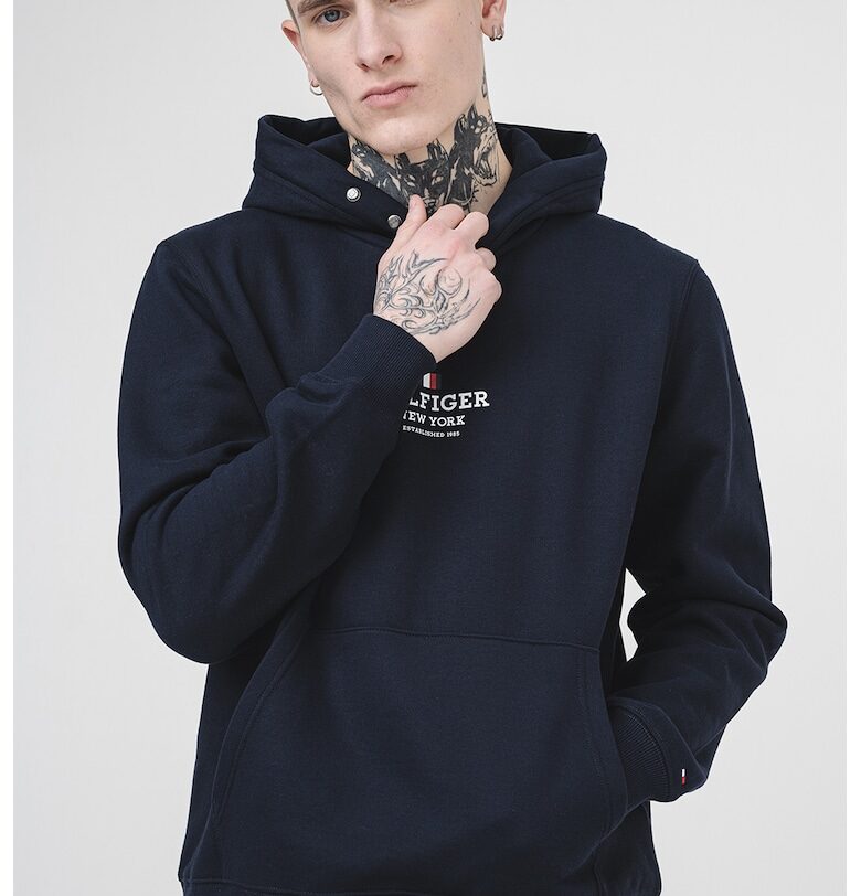 Худи с джоб кенгуру и лого Tommy Hilfiger