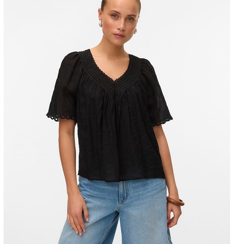 Шпиц блуза с къси ръкави Vero Moda