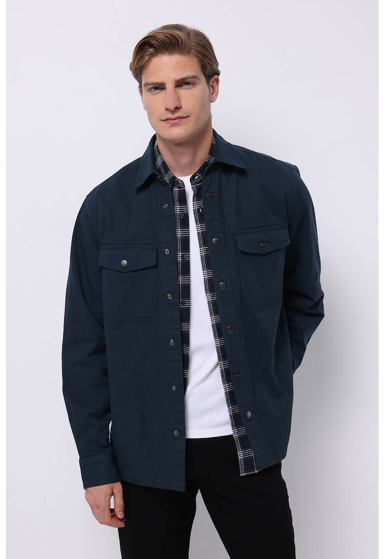Яке от деним с джобове на гърдите COLINS