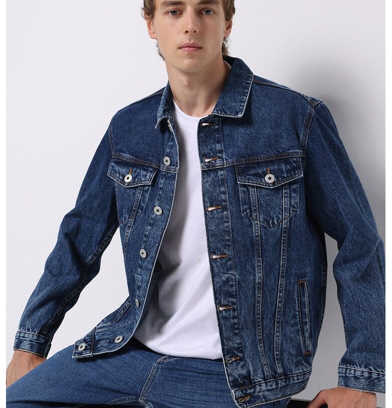 Яке от деним с копчета COLINS