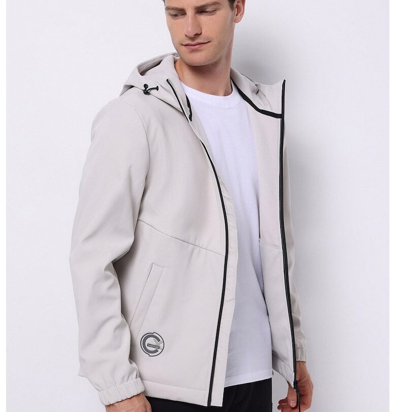 Яке с качулка и висока яка COLINS