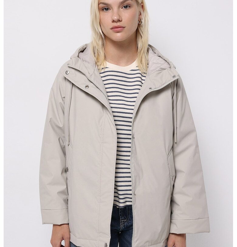 Яке с качулка и джобове COLINS