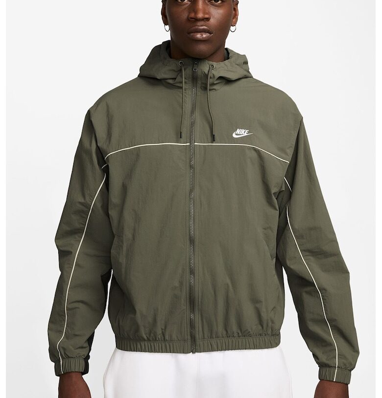 Яке с качулка и лого Nike