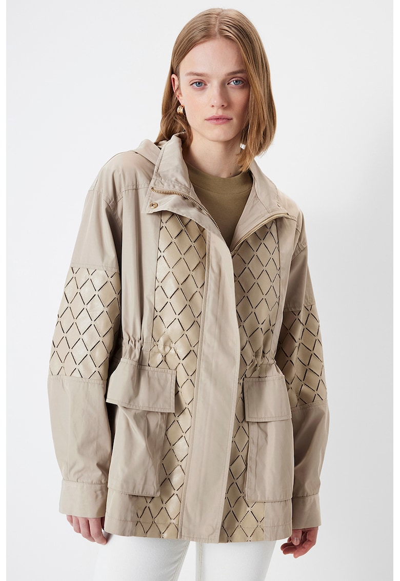 Яке с качулка и регулируема талия Ipekyol