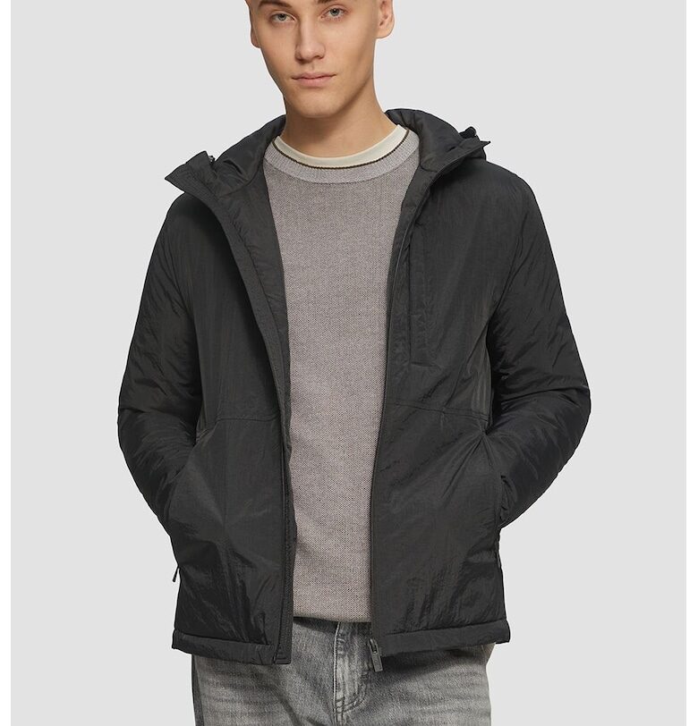 Яке с качулка и цип QS