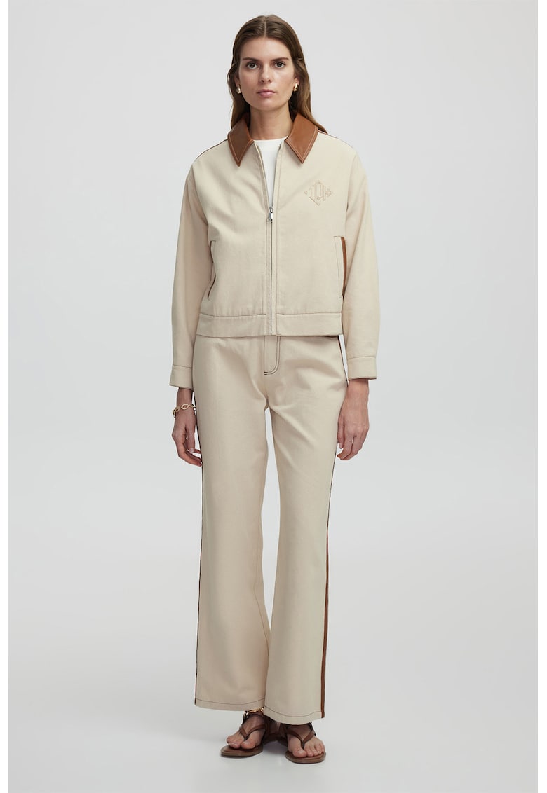 Яке с контрастна яка Ipekyol