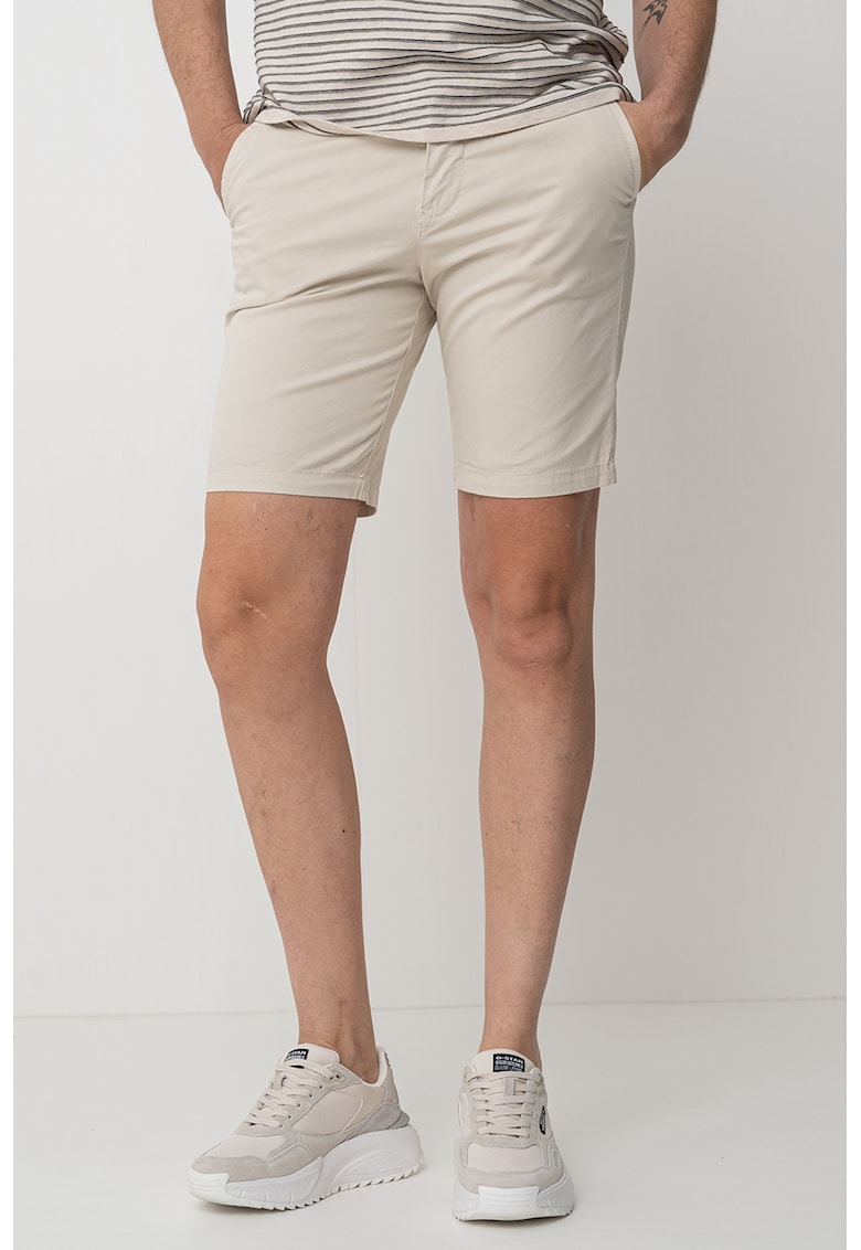 Бермуди чино United Colors of Benetton