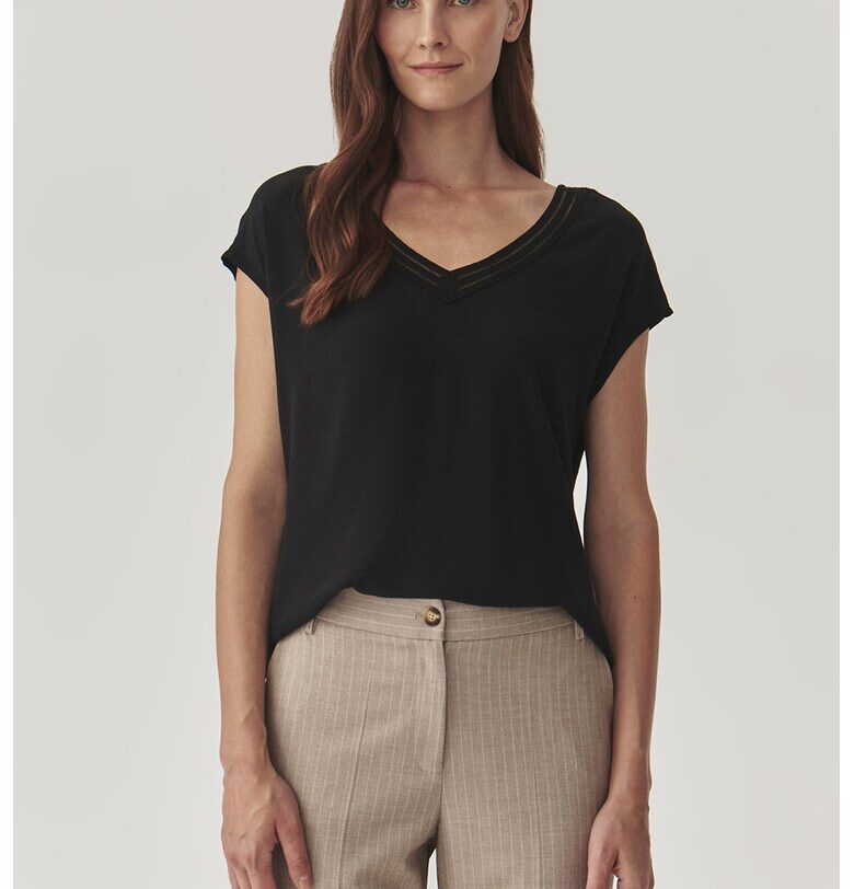 Блуза Moro с шпиц с къси ръкави Tatuum