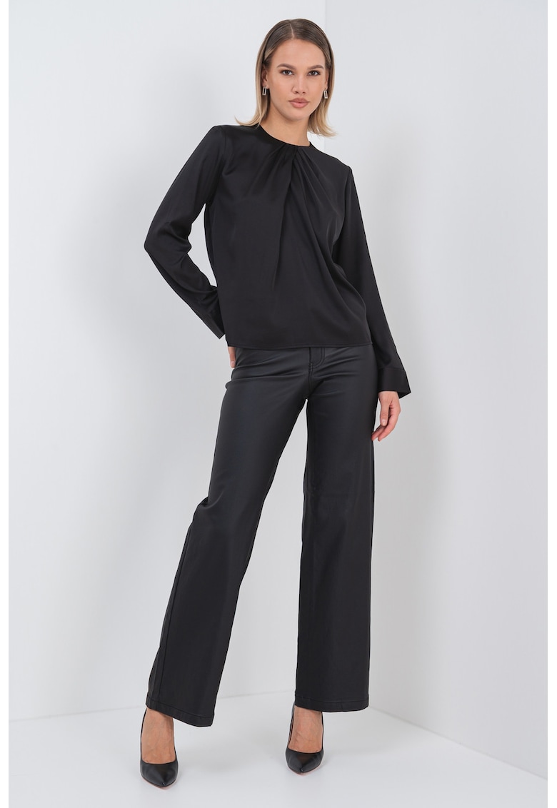 Блуза с овално деколте и набирания Only