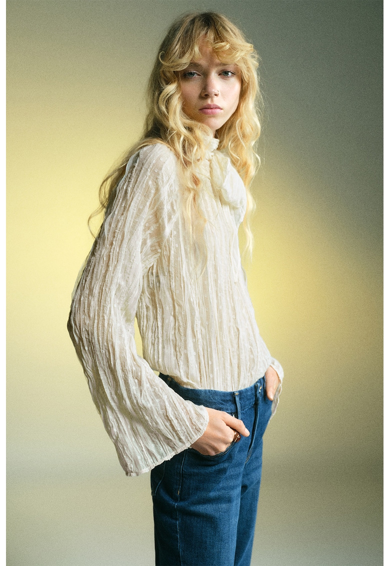 Блуза с панделка на яката Mango