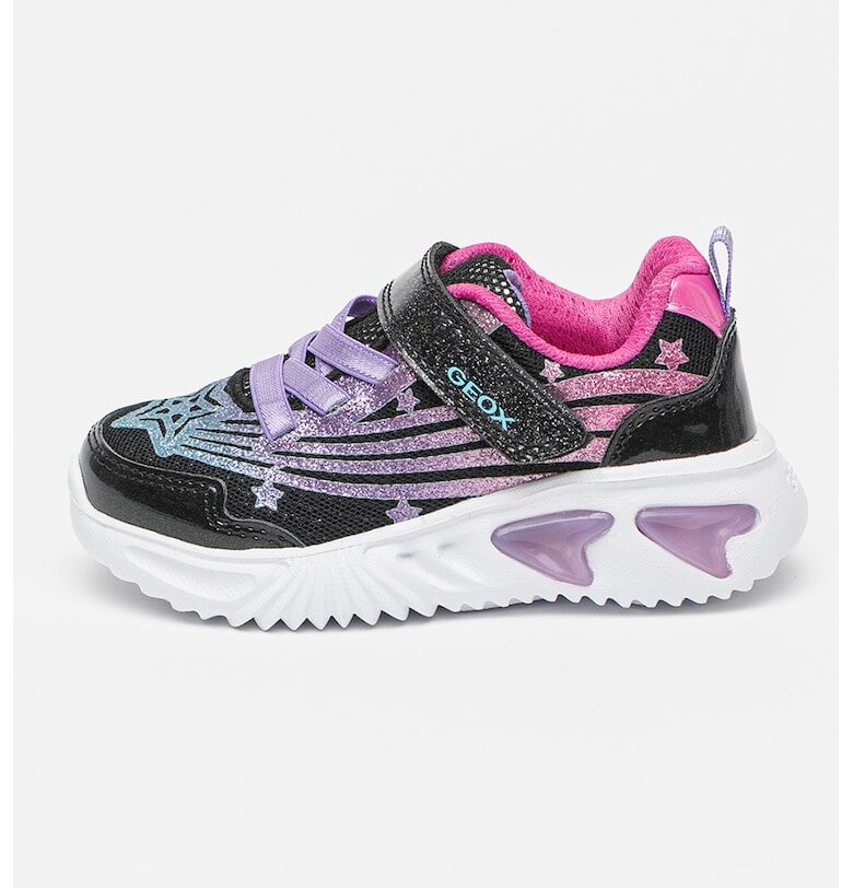 Бляскави спортни обувки с LED светлини Geox