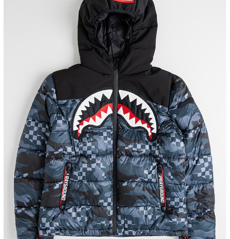 Ватирано зимно яке с камуфлажна шарка Sprayground