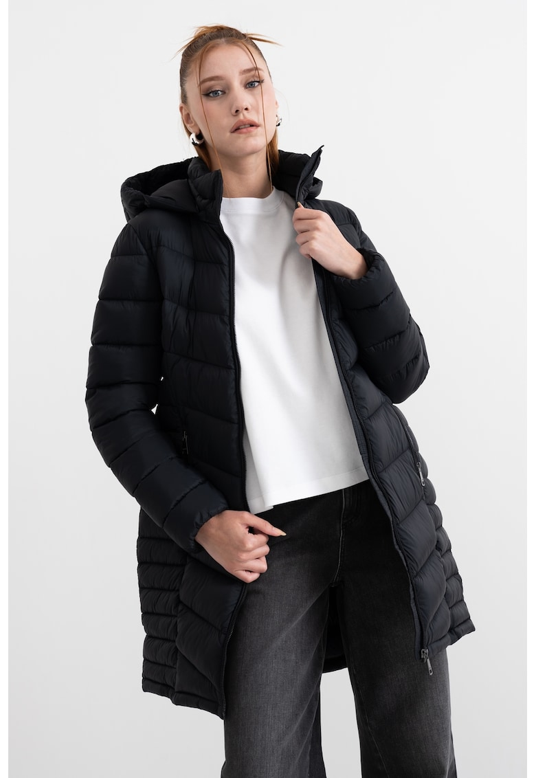 Ватирано зимно яке с качулка DKNY