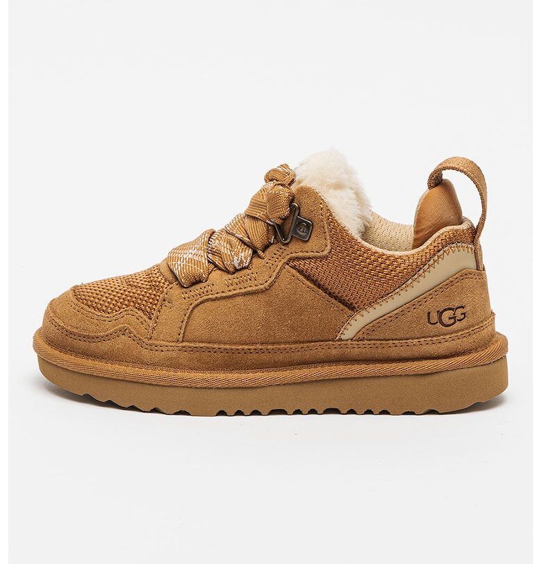 Велурени спортни обувки с текстил UGG