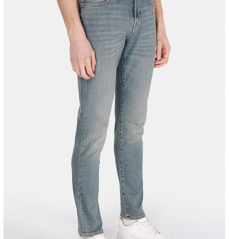 Дънки с джобове COLINS