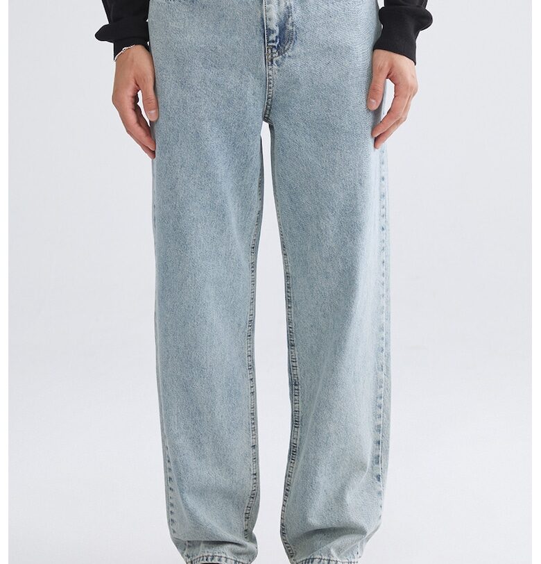 Дънки с джобове LC WAIKIKI