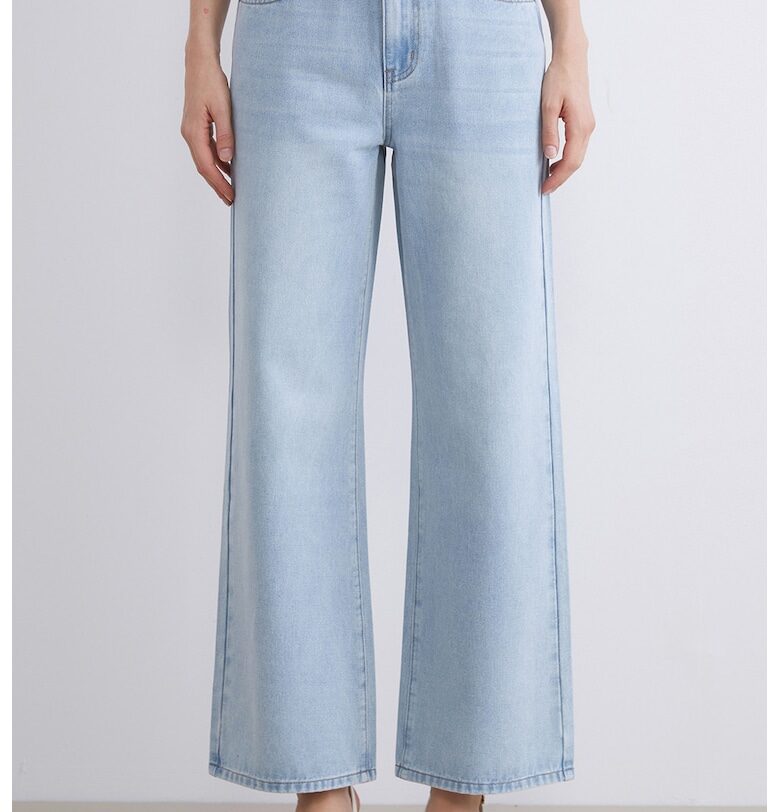 Дънки със средновисока талия LC WAIKIKI